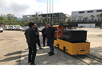广西浙江客户来厂验货，参观湘潭锂电池电机车运行测试
